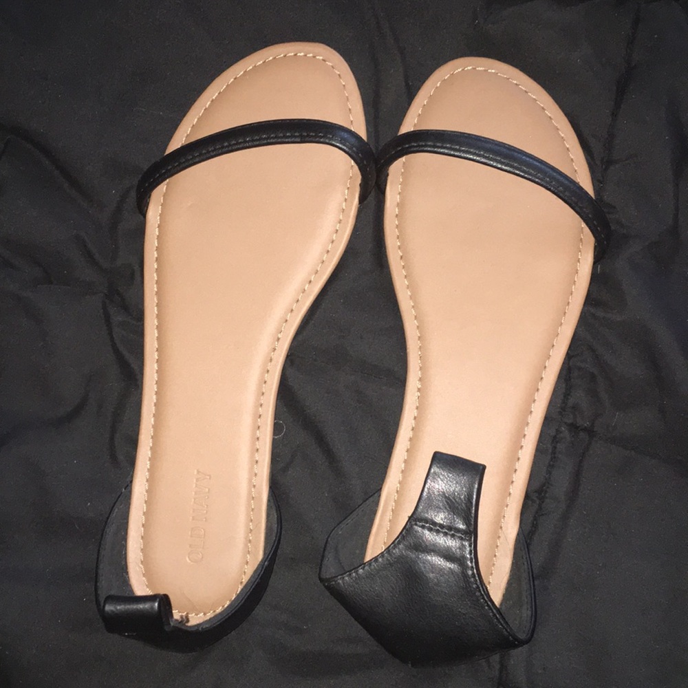 OLD NAVY BLACK SANDALS